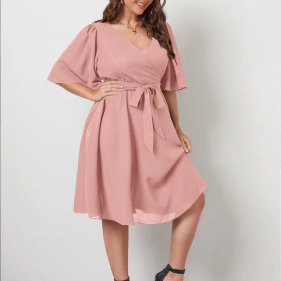 Last one Plus size belted butterfly sleeve dress burgundy - Picture 13 of 16